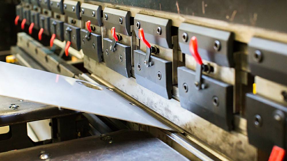 制作钣金加工项目都有哪些基础设备？-华体会体育-华体会体育·(中国)官方网站